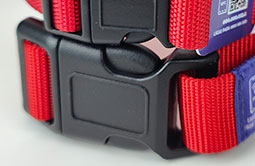 Strong shatter-resistant plastic buckle
