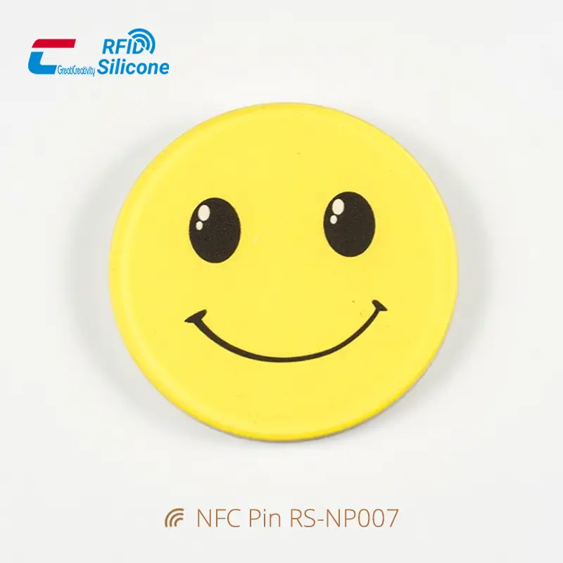 PVC NFC Pin Tags NTAG213 Logo & QR Code Badges